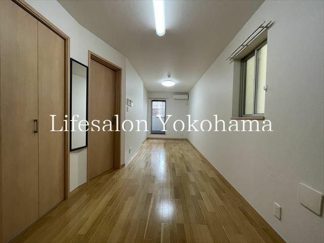 �y���ԁE���r���O�z�@