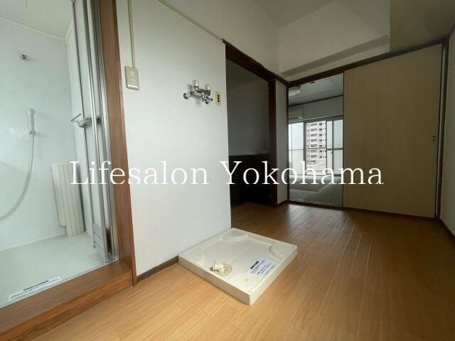 �y���ԁE���r���O�z�@