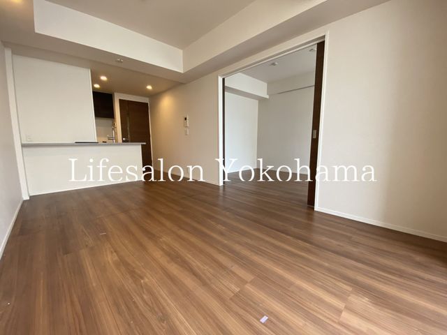 �y���ԁE���r���O�z�@���r���O/����