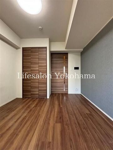 �y���ԁE���r���O�z�@