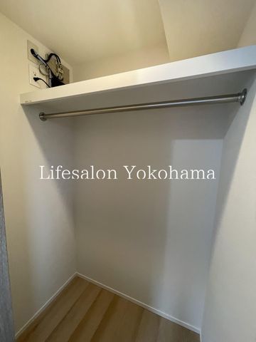 y[z@