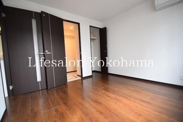 �y���ԁE���r���O�z�@