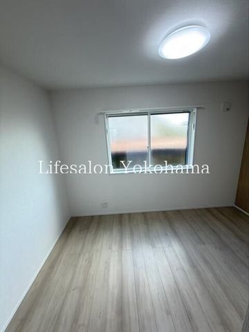�y���ԁE���r���O�z�@