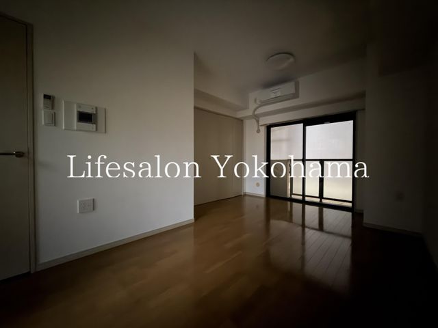 �y���ԁE���r���O�z�@