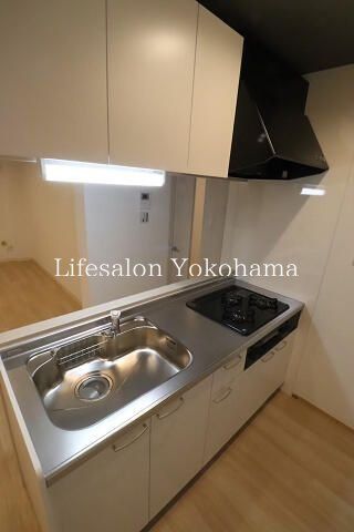 �y�L�b�`���z�@