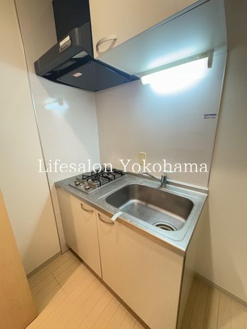 �y�L�b�`���z�@