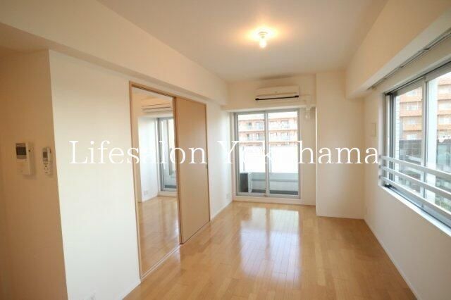 �y���ԁE���r���O�z�@