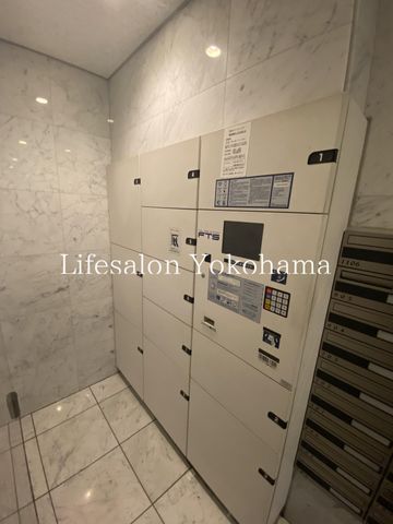 �y���̑��z�@���ԏ�