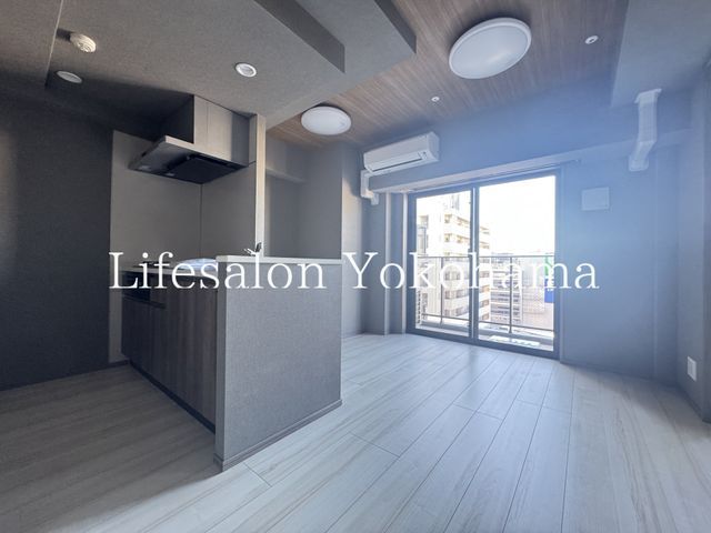 �y���ԁE���r���O�z�@