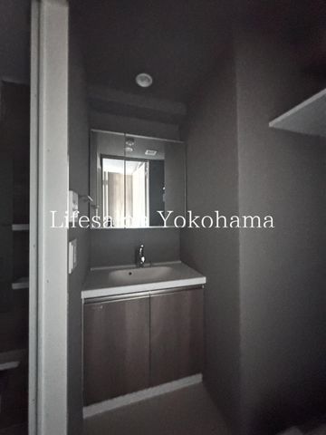 �y���ʏ��z�@