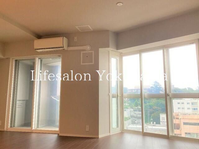 �y���ԁE���r���O�z�@