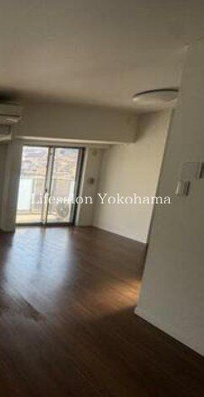 �y���̑������E�X�y�[�X�z�@���r���O/����