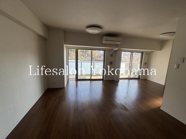 �y���ԁE���r���O�z�@