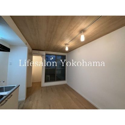 �y���̑������E�X�y�[�X�z�@