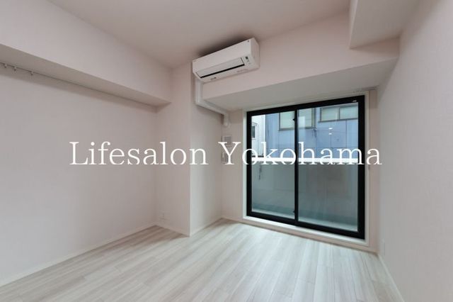 �y���ԁE���r���O�z�@