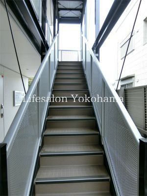 �y�����E���r���O�z�@