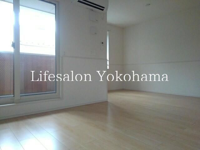 �y���ԁE���r���O�z�@