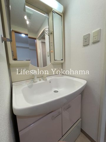 �y���ʏ��z�@�ݔ�