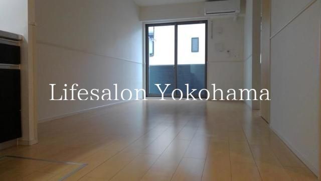 �y���ԁE���r���O�z�@