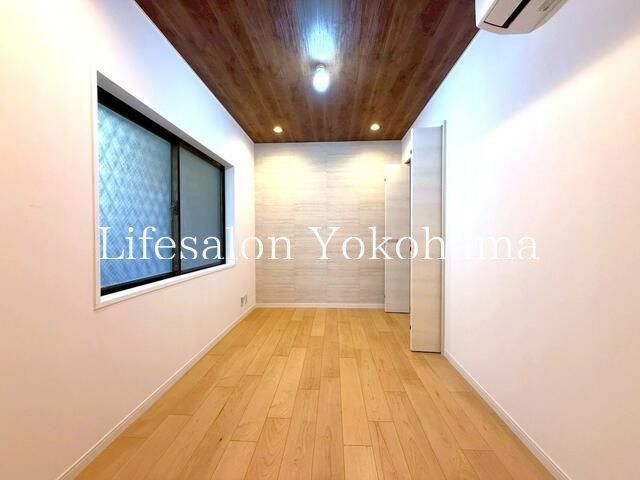 �y���̑��ݔ��z�@