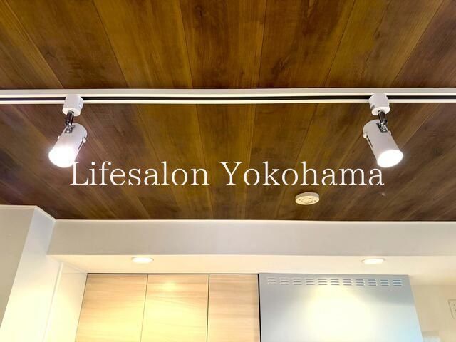 �y���̑������E�X�y�[�X�z�@