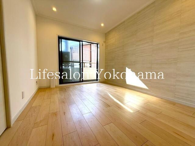 �y���̑������E�X�y�[�X�z�@