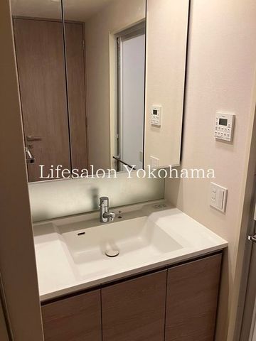 �y���ʏ��z�@