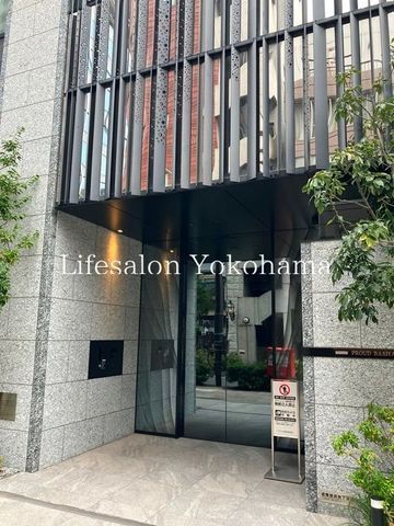 �y�G���g�����X�z�@