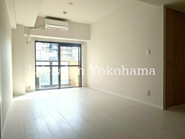 �y���ԁE���r���O�z�@