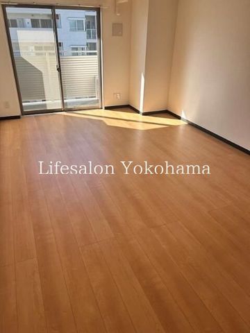 �y���ԁE���r���O�z�@