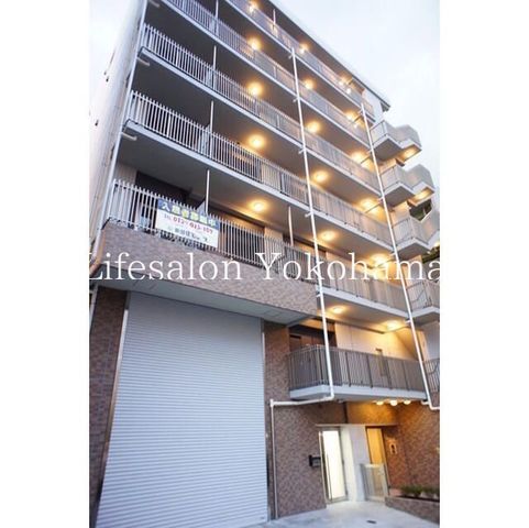 �y�G���g�����X�z�@