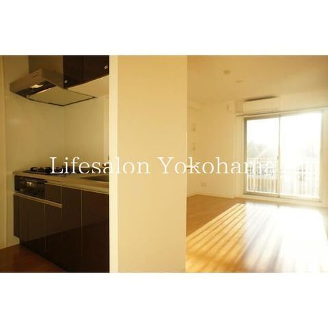 �y���̑��ݔ��z�@