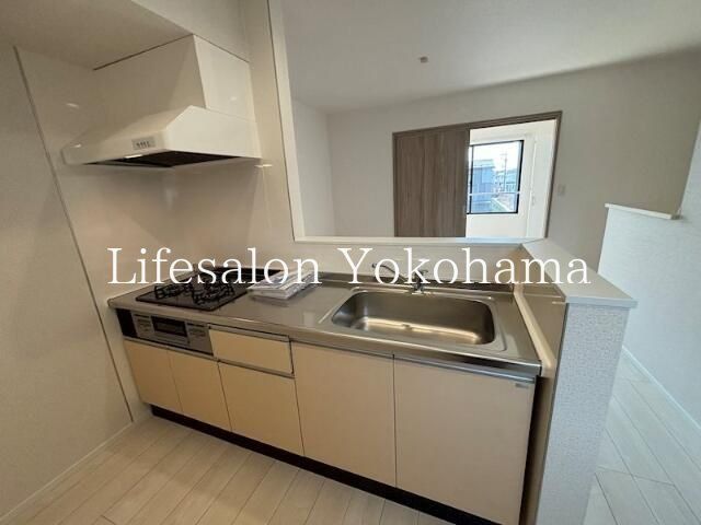 �y�L�b�`���z�@