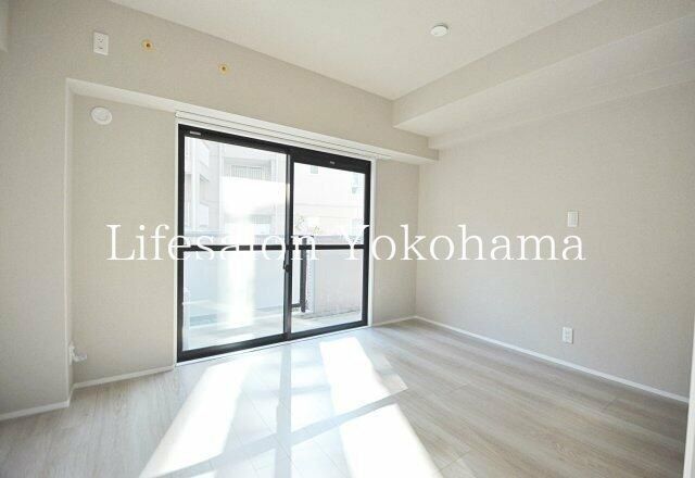 �y���ԁE���r���O�z�@