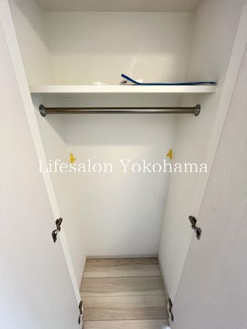 y[z@