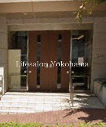 �y�G���g�����X�z�@