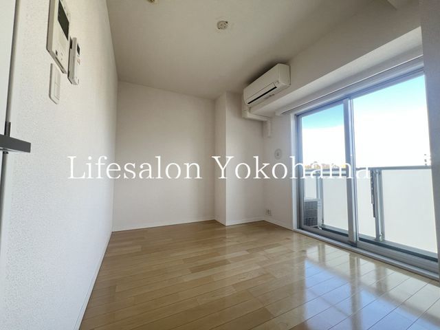 �y���ԁE���r���O�z�@