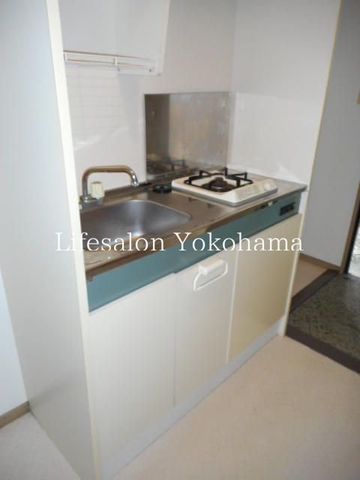 �y�L�b�`���z�@