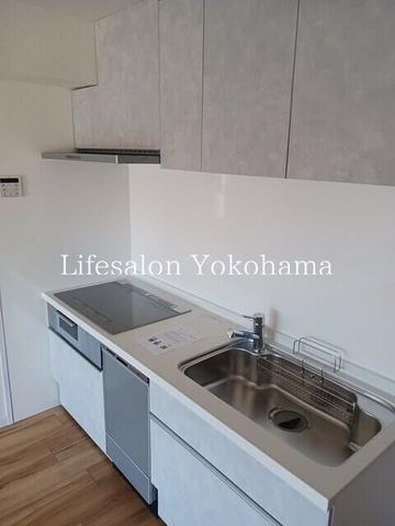 �y�L�b�`���z�@