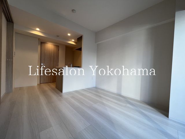 �y���ԁE���r���O�z�@