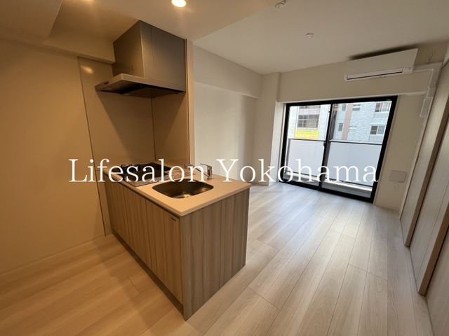 �y�L�b�`���z�@