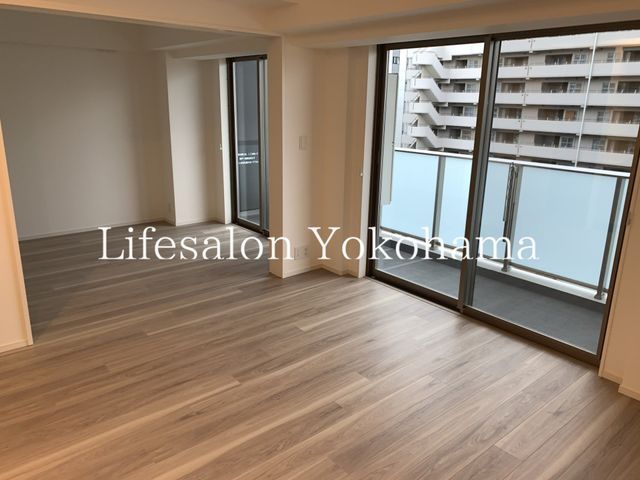 �y���ԁE���r���O�z�@���r���O/����