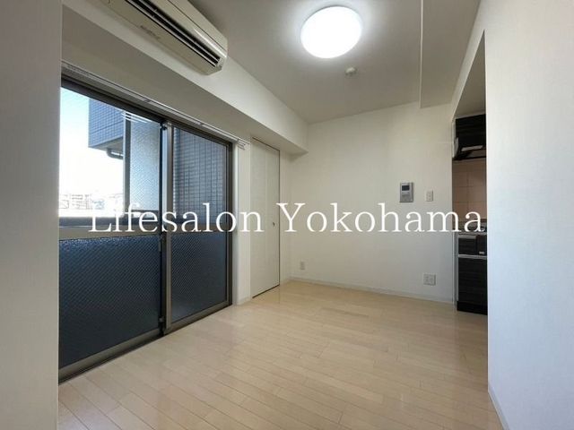 �y���ԁE���r���O�z�@