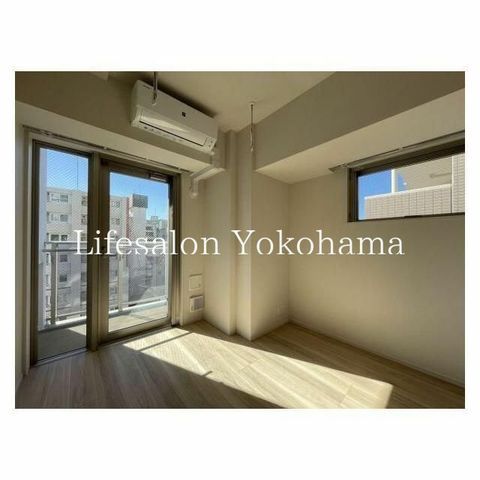 �y���ԁE���r���O�z�@