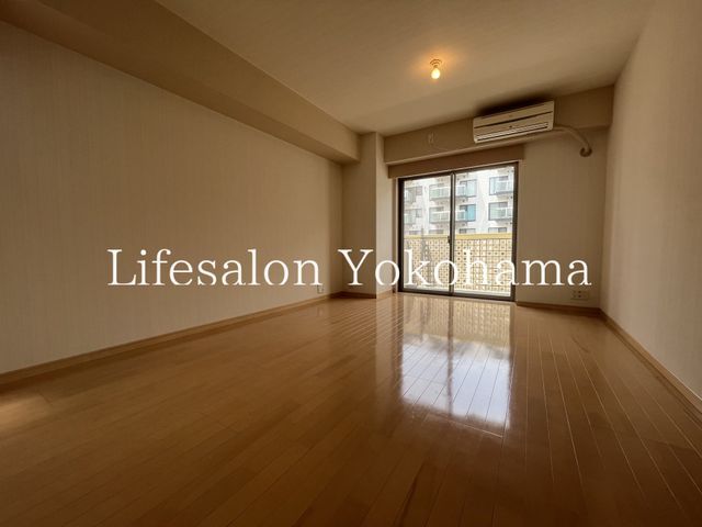 �y���ԁE���r���O�z�@