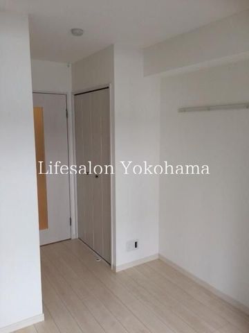 �y���ԁE���r���O�z�@