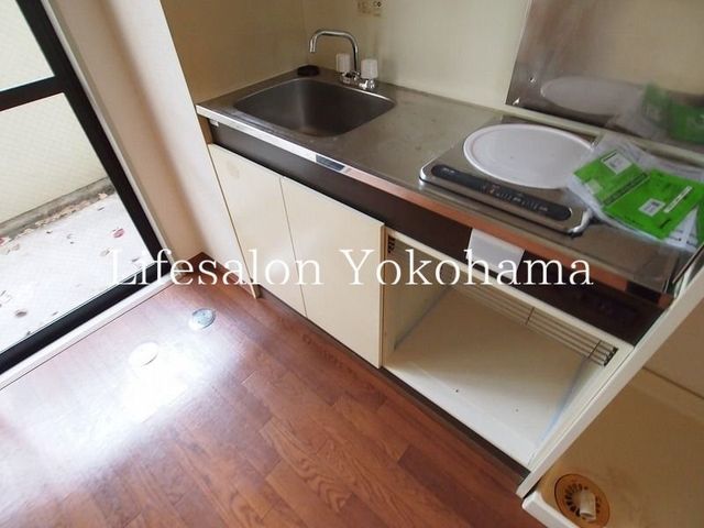 �y�L�b�`���z�@