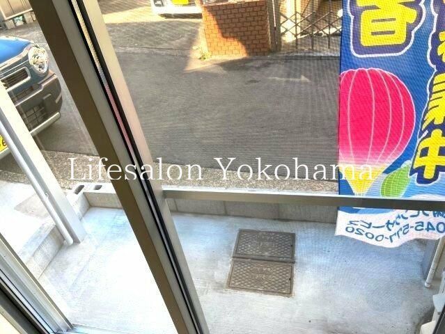 yoRj[z@