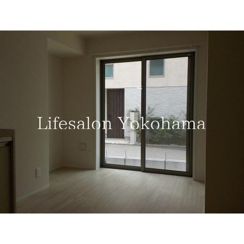 �y���ԁE���r���O�z�@