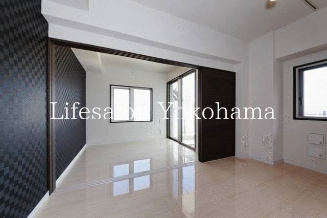 �y���ԁE���r���O�z�@